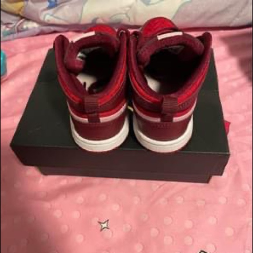 Red & Pink 1s - Picture 5 of 5